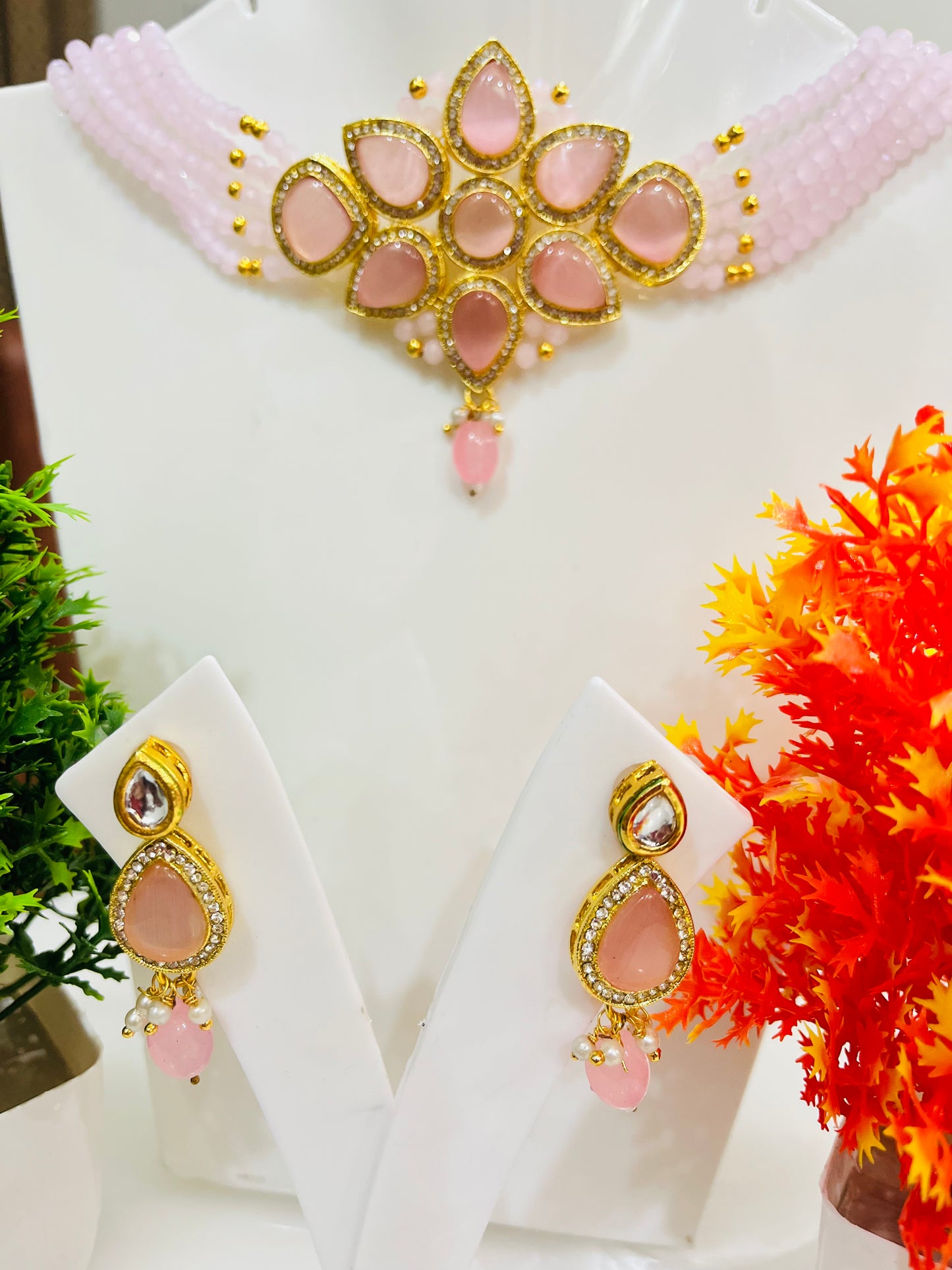 Beautiful Kundan choker necklace set