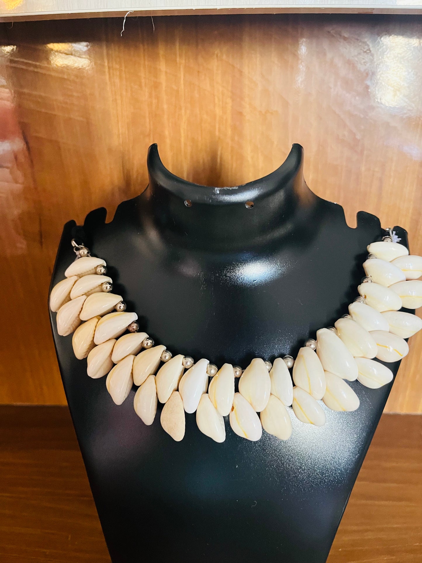 Beautiful cowrie necklace set